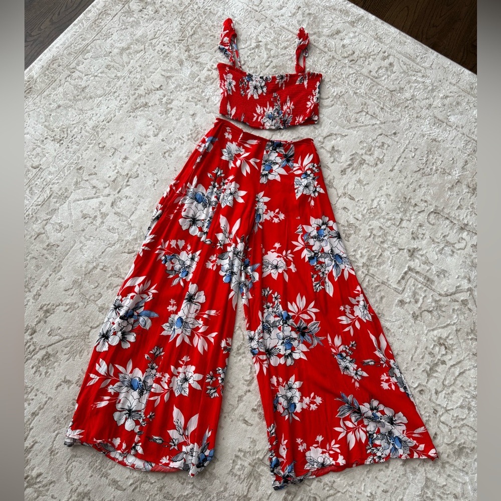Lulu’s Tropical 2 piece set
